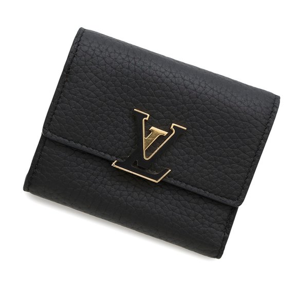 Louis Vuitton Handbags - LOUIS VUITTON Black Leather Wallet